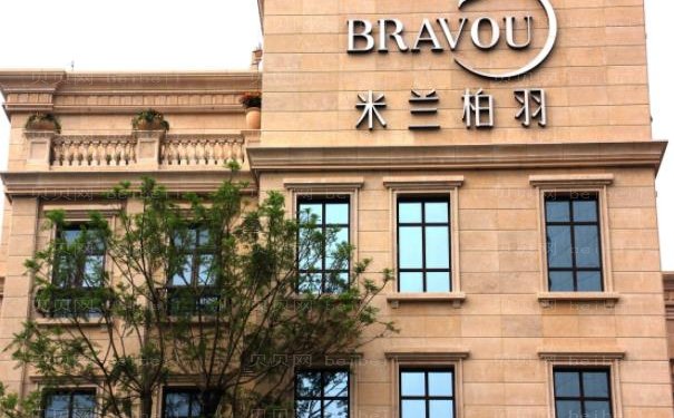 四川米兰柏羽陈倩隆鼻效果如何？医院资质+收费明细